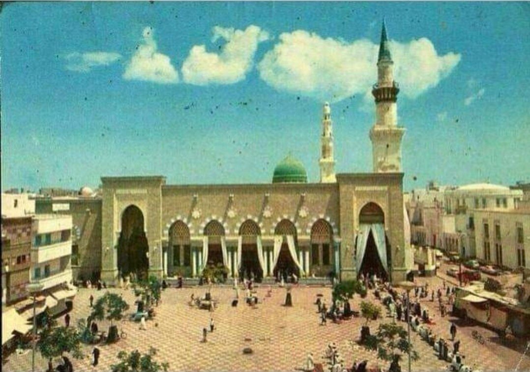الأخطار والاعتداءات التاريخية والطبيعية على المسجد النبوي الشريف