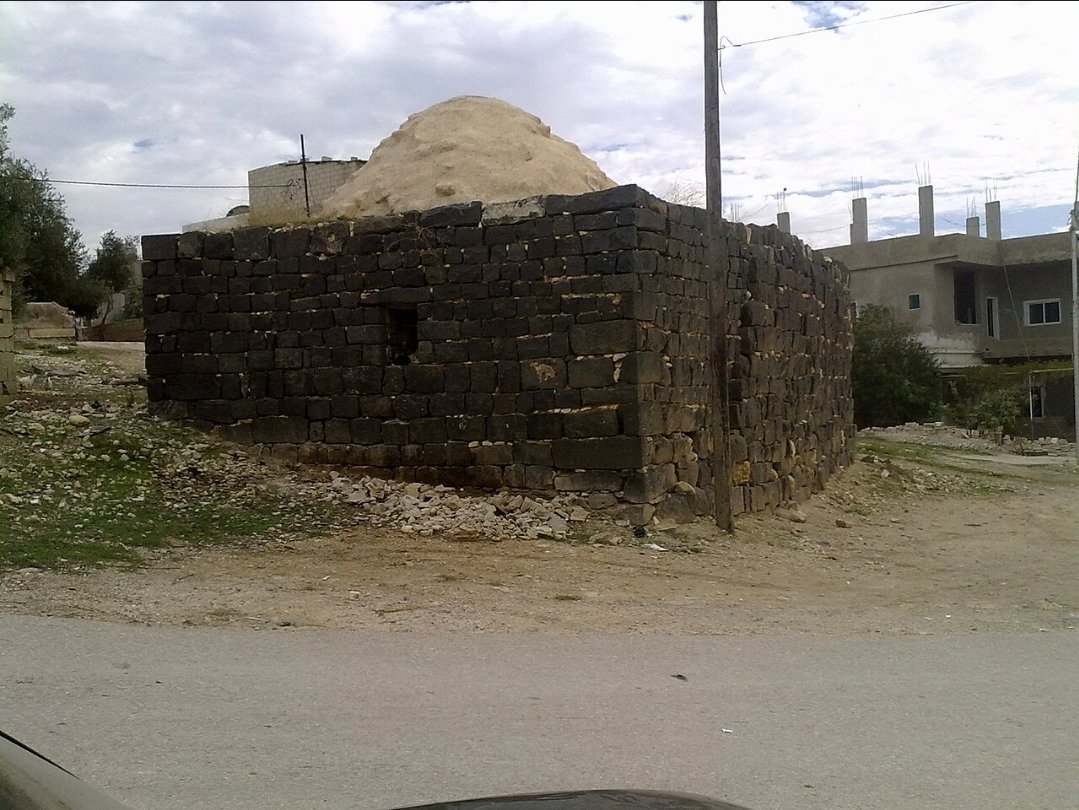 البرج المملوكي (المنارة) في بلدة الطرة / لواء الرمثا