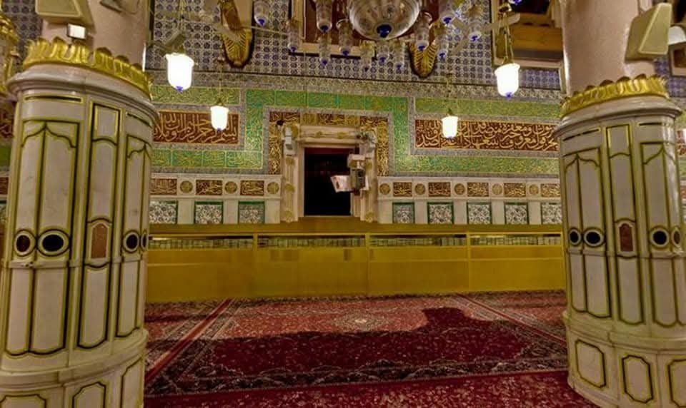 الصُّفّة ودكة الأغوات في رحاب المسجد النبوي الشريف