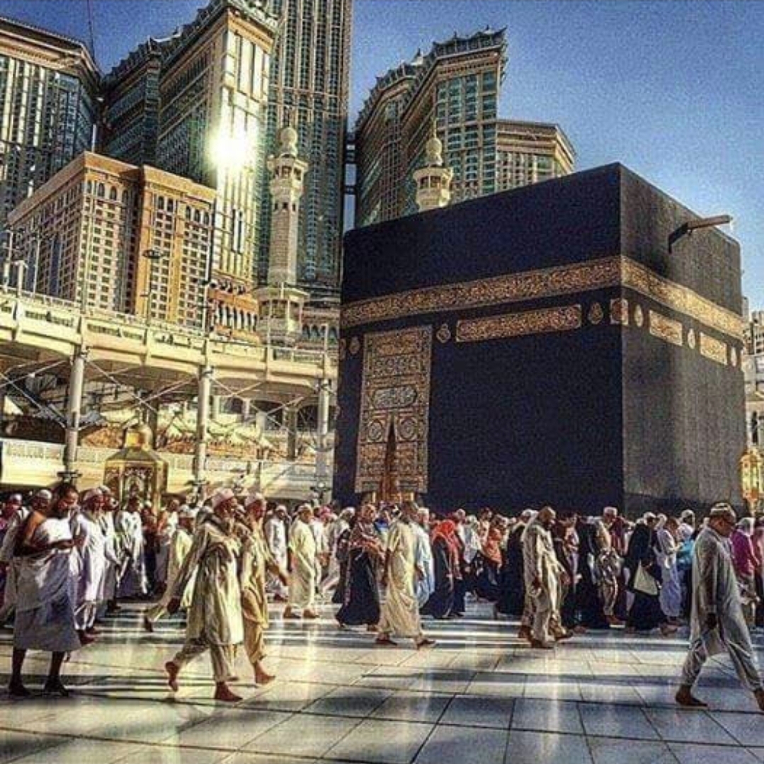 تاريخ كسوة الكعبة المشرفة : عبر العصور الإسلامية وما قبلها
