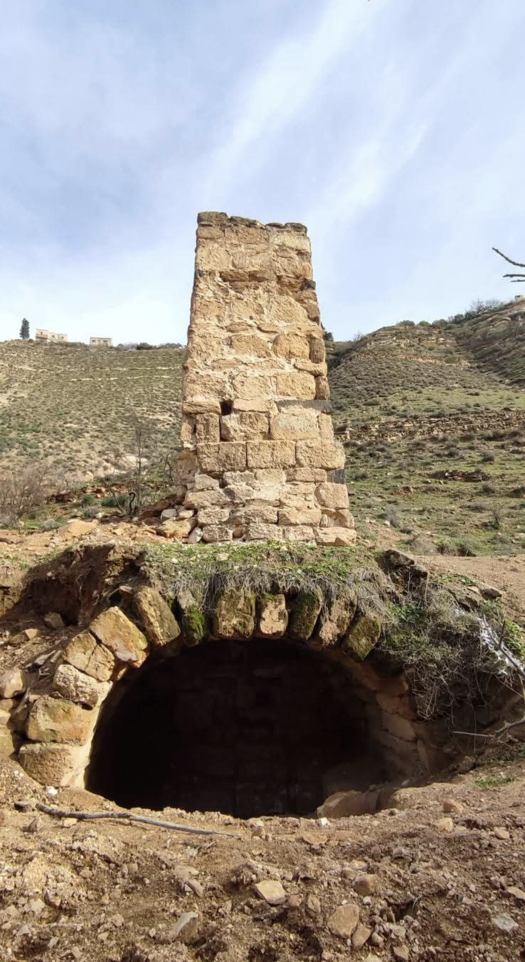 خربة الزيرقون : حاضرة العصر البرونزي على تخوم سهل حوران ووادي الشلالة