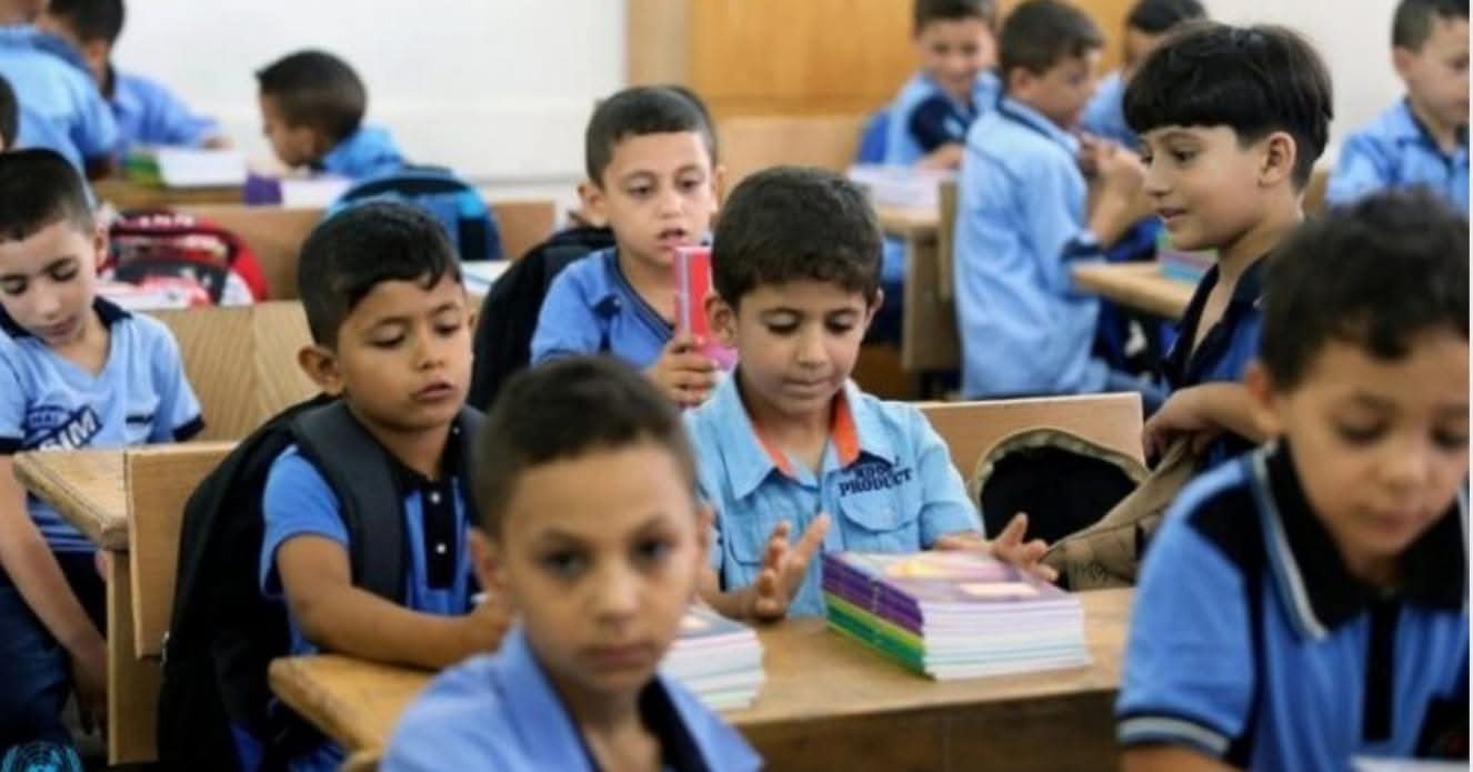 خط فلوماستر عريض ... عن الجدران التي تهدمها ساندويشة ونظرة أمل